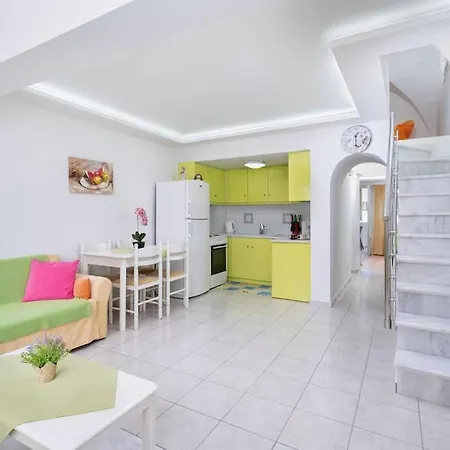 Angel's Apartamento Kamári